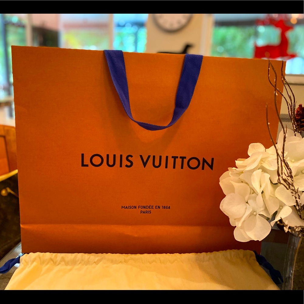 Authentic Louis Vuitton LV Shopping Bag